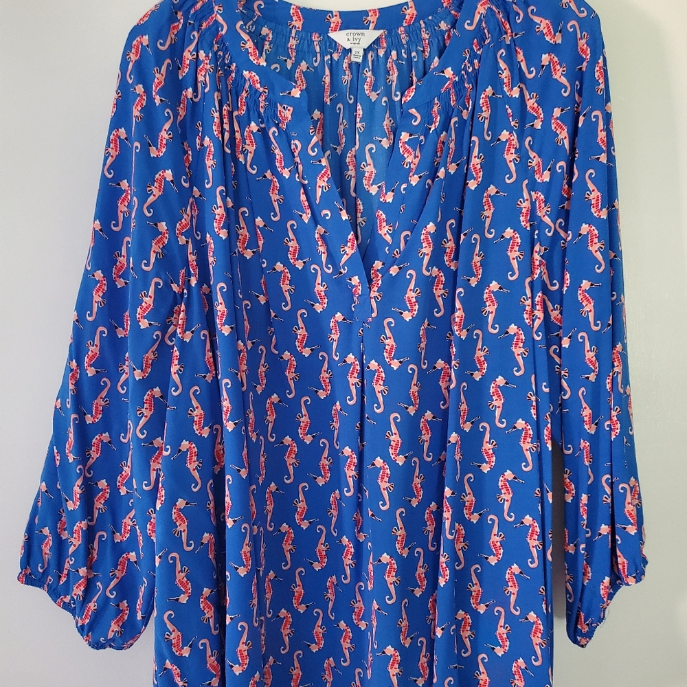 Crown and ivy 3 quarter length shirt